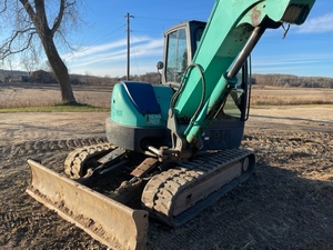 lot 2 image: 2012 IHI 80VX3 Excavator