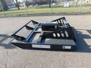 lot 19 image: JCT Skid Steer 72 Rough Cut Mower Attachment