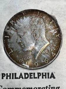 lot 07 image: 2 US 1964 KENNEDY HALF DOLLARS TIDY HOUSE SET