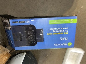 lot 10 image: MOTOROLA Flex Smart Safe