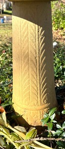 lot 113 image: Cement Bird Feeder