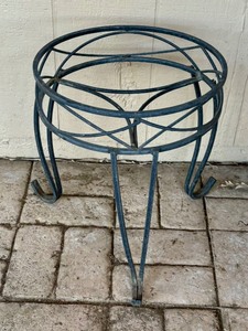 lot 128 image: Three Metal Planter Stands