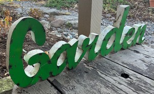 lot 138 image: Gorgeous Green Garden Sign