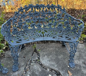 lot 143 image: Metal Garden Bench and Chair