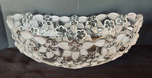 lot 175 image: Trio of Crystal and Clear Glass Serving Bowls