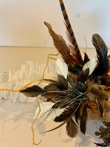 lot 72 image: Unique Centerpiece with Feathers
