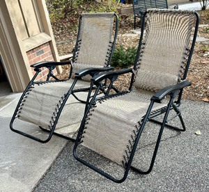 lot 210 image: 2 Amazing Lounge Chairs