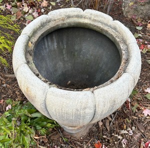 lot 108 image: Fantastic Cement Fountain