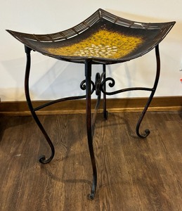 lot 243 image: Pretty Metal Accent Table