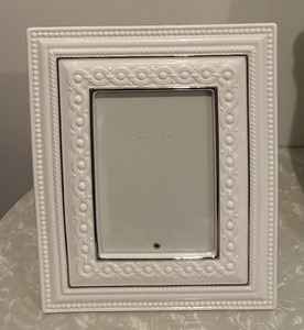 lot 245 image: Trio of Lovely Lenox Frames