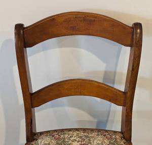 lot 40A image: Vintage Wood Side Chair