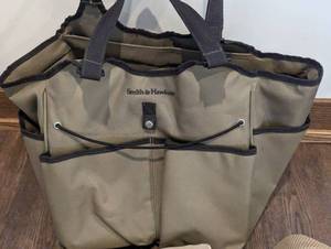 lot 283 image: Gardening Bag, Apron and Hat