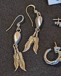 lot 293 image: Assorted Sterling Silver Jewelry