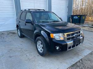 lot 3 image: 2011 Ford Escape Limited AWD with 124,000 miles