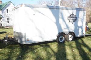 lot 2 image: Pace enclosed trailer 16