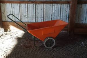 lot 14 image: utility cart