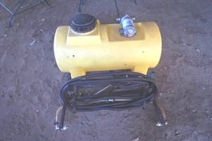 lot 21 image: sprayer with wand