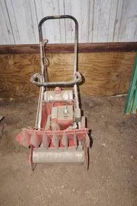 lot 41 image: gas powered mini snowblower 14