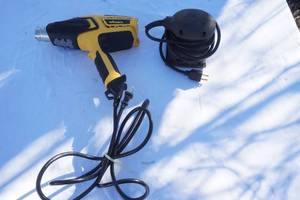 lot 55 image: Wagner heat gun and Black and Decker palm sander