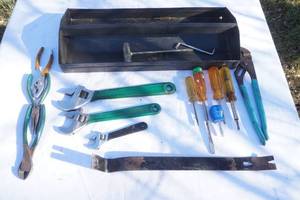 lot 76 image: tools