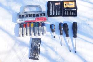 lot 77 image: tools
