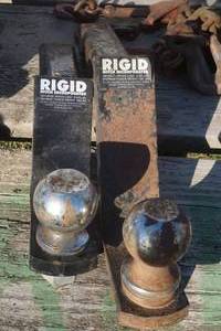 lot 99 image: hitches