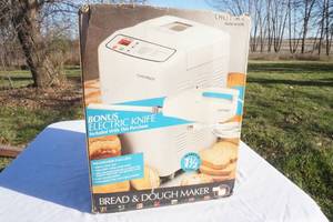 lot 124 image: bread maker