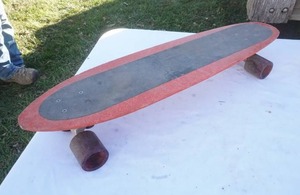 lot 129 image: skateboard