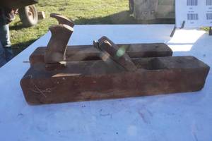 lot 137 image: hand planers