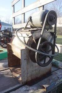 lot 145 image: electric blower