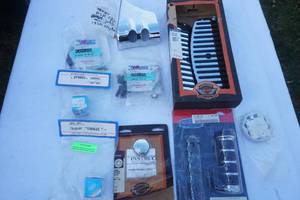 lot 168 image: Harley Davidson parts