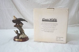lot 241 image: resin carved eagle