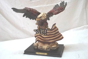 lot 242 image: resin carved eagle