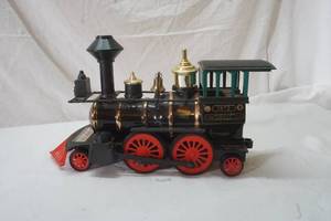 lot 247 image: Jim Beam Grant engine decanter