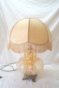 lot 282 image: glass table lamp