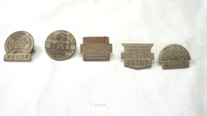 lot 317 image: vintage chauffeur pins