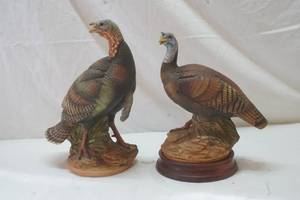 lot 335 image: turkey figurines