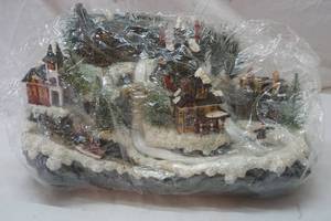 lot 354 image: fiber optic Christmas tree scene
