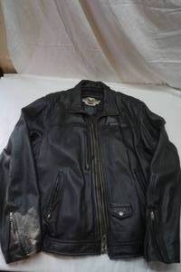 lot 419 image: mens Harley Davidson leather jacket