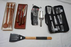lot 447 image: kitchen items