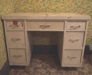 lot 471 image: vanity dresser