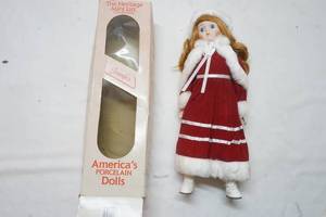 lot 489 image: porcelain doll
