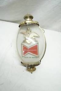 lot 516 image: Budweiser lighted wall sconce