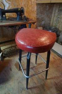 lot 555 image: bar stool