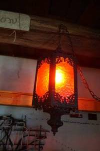 lot 558 image: vintage hanging bar light