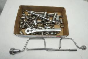 lot 566 image: tools