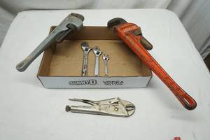 lot 569 image: tools