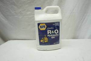 lot 579 image: hydraulic oil