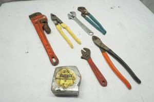 lot 590 image: tools
