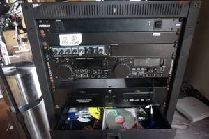 lot 4 image: Furman American Audio Sound System With EV Speakers